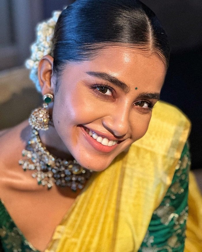 anupama parameswaran_teluguvox 12